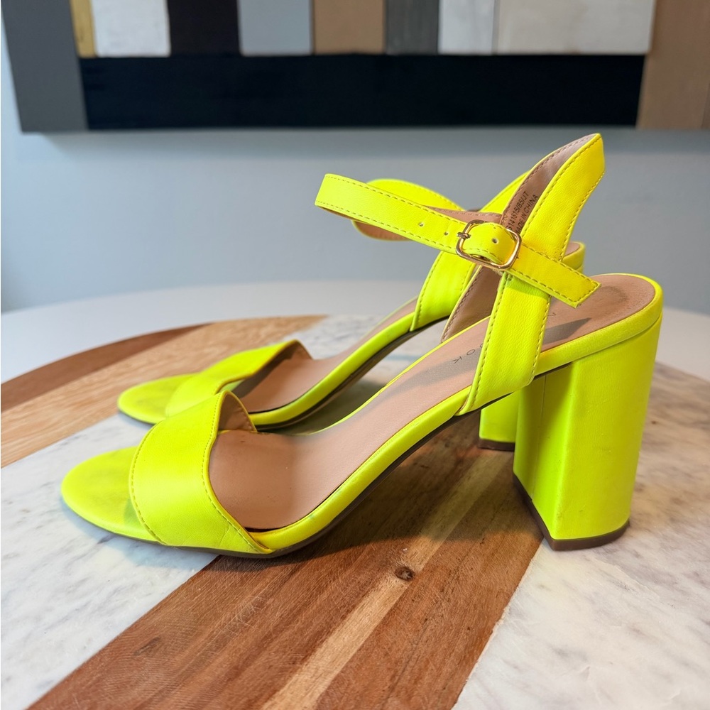 New Look Neon Yellow Block Heel Sandals
